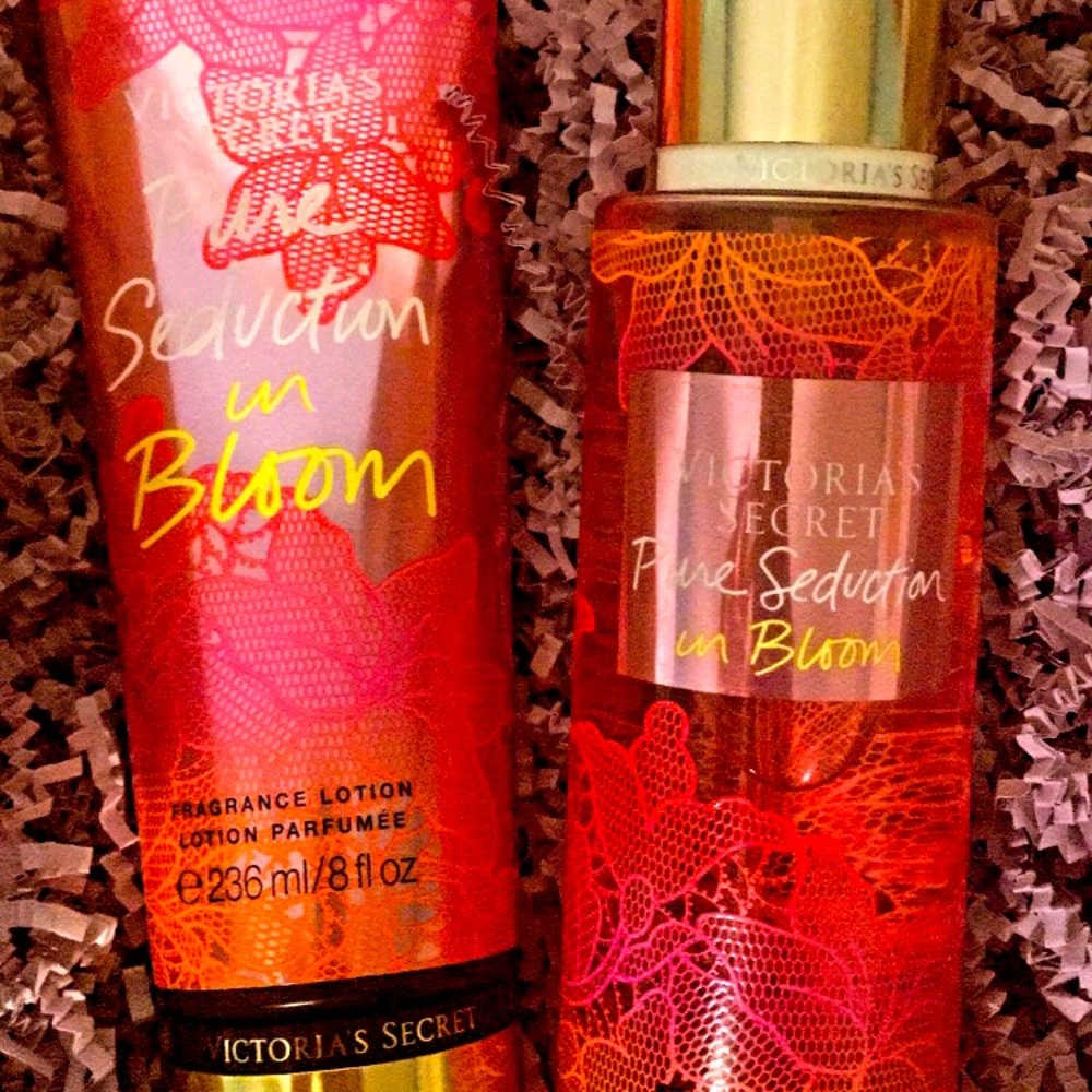 Body spray and lotion: Pure Seduction in Bloom